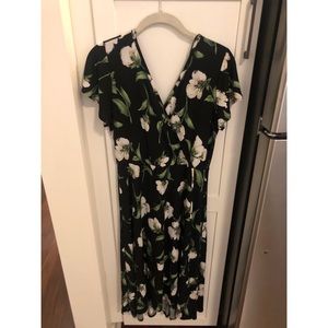 Kaileigh Stitch Fix Black Floral Juniper Faux Wrap Midi Knit Dress - Size Medium